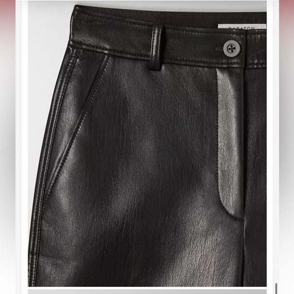 Aritzia Babaton Vegan Leather Black Adrian Bermuda Short Size 0 - Picture 4 of 9